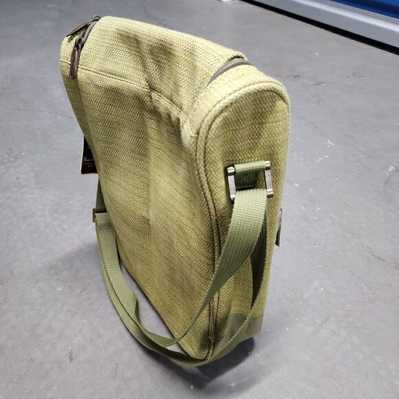 Picnic at Ascot Wine & Cheese Cooler Bag - Picture 5 of 6